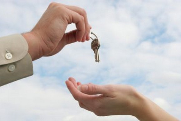 Семь семей в Оренбурге получат ключи от новых квартир